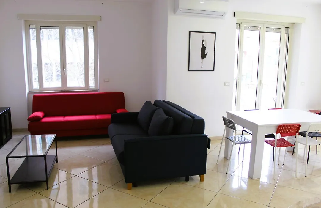 Parthenope Morghen Apartment-1
