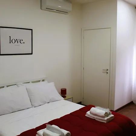 Parthenope Morghen Apartment-3